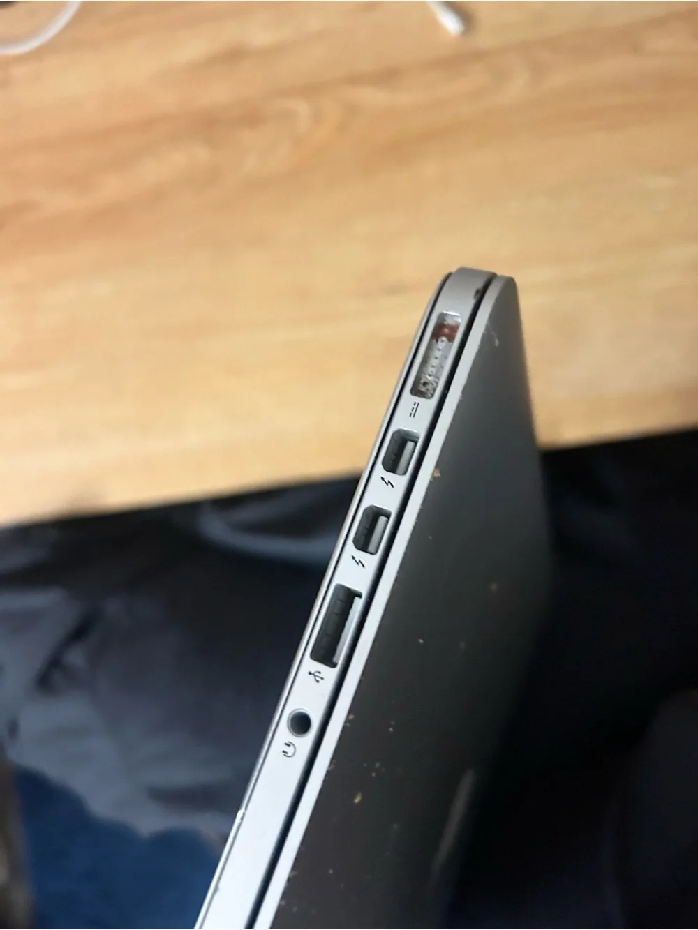 Apple MacBook Pro Mid 2012 Silver | 256gb SSD | 8 Unified Mem | 15in Display